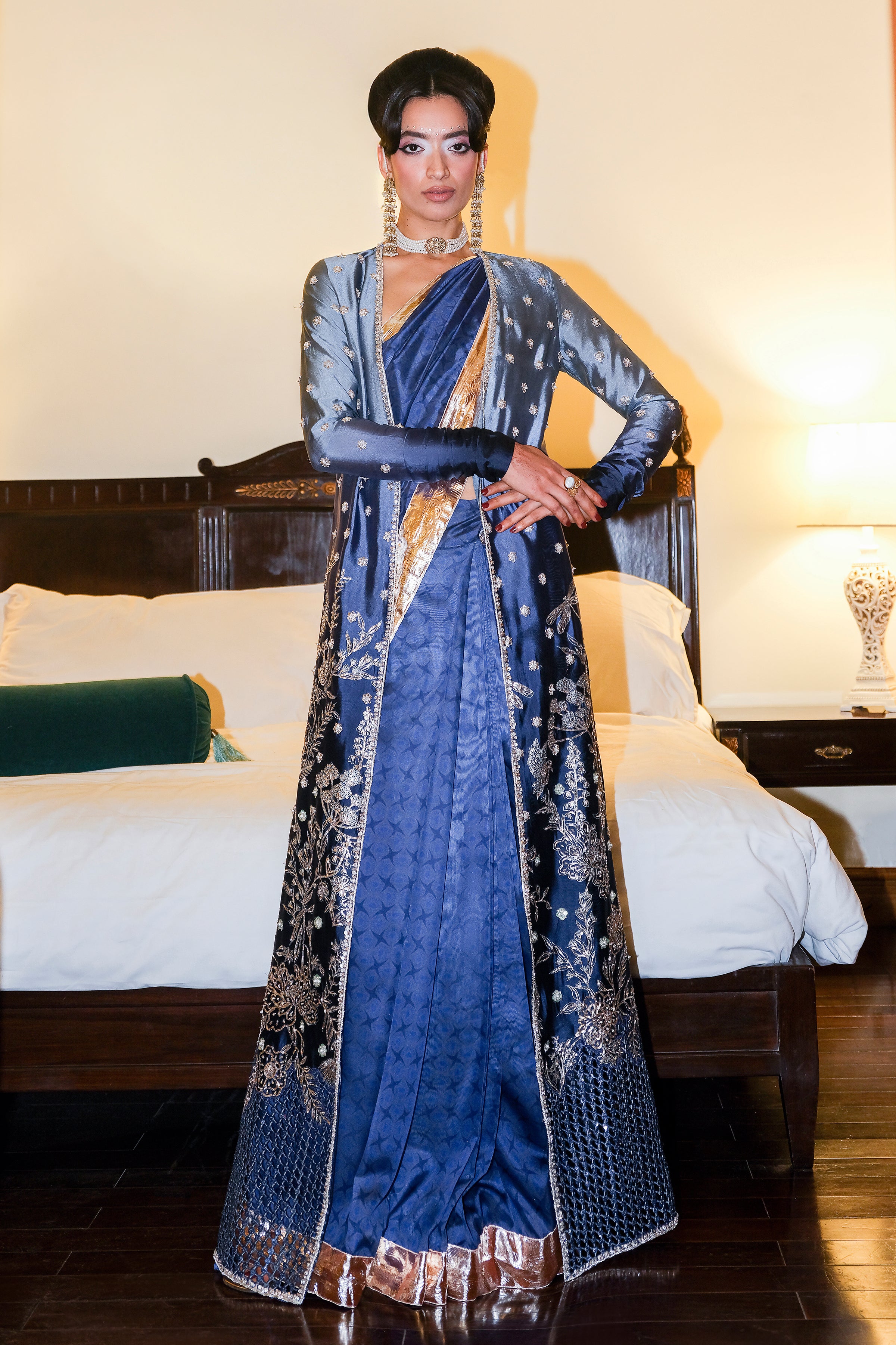 NEELA SITARA