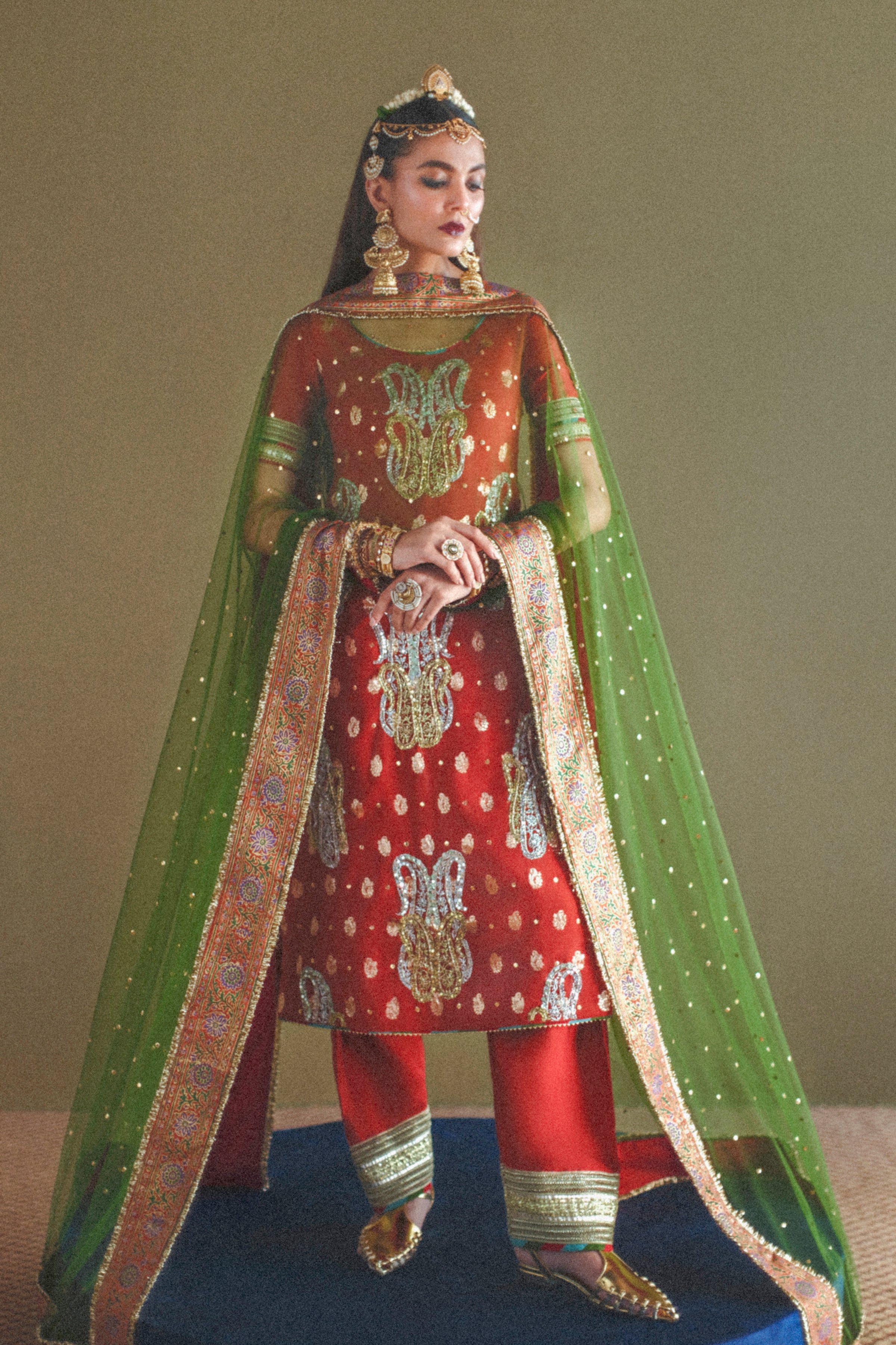 LAAL PARI